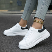 Saubere Weiße Damen Turnschuhe