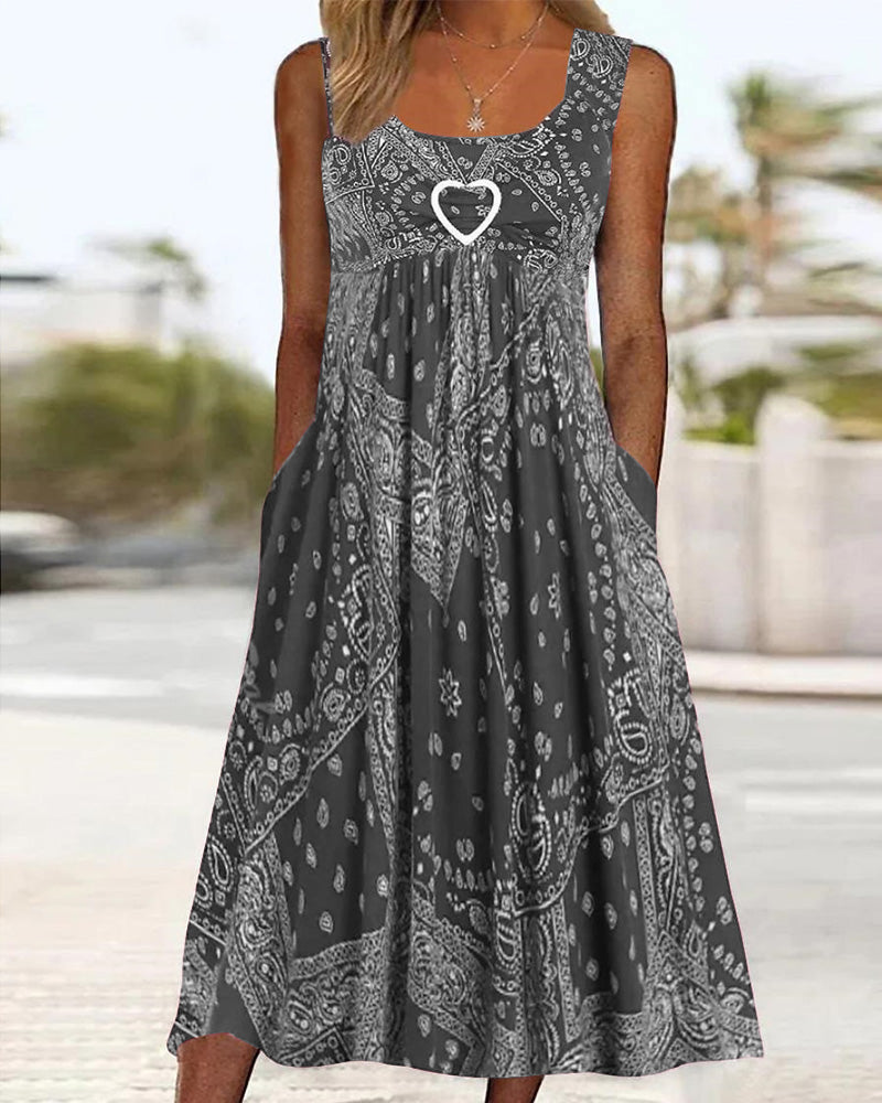 Fließendes ärmelloses Ibiza Kleid