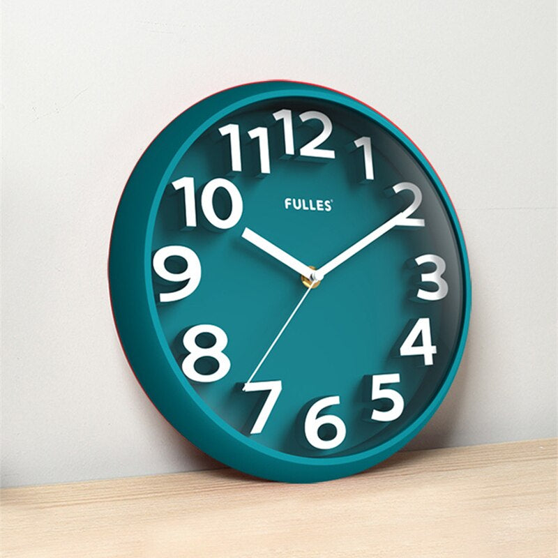 MINDO Schlichte Wanduhr