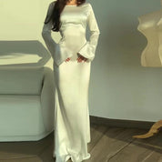 Luxuriöses Satin Maxikleid