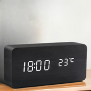 Moderner LED Digital Wecker aus Holz