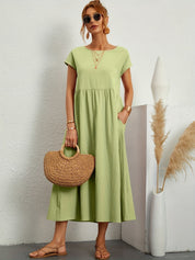 Kleid mit Rundhalsausschnitt