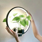Elegante Wandleuchte für Pflanzen