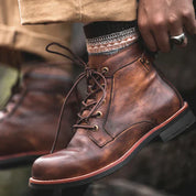 Hochschaftige Herrenstiefel