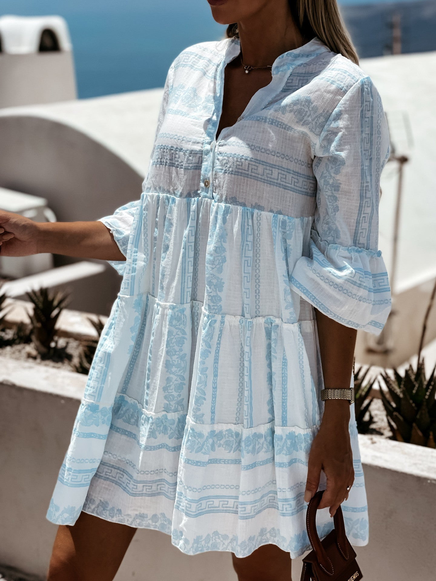 Luftiges Boho-Kleid mit fröhlichem Muster