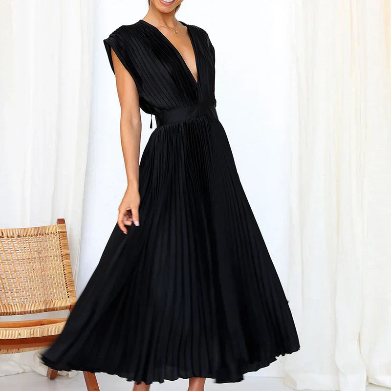 Langes Plissiertes Kleid mit Gürtel