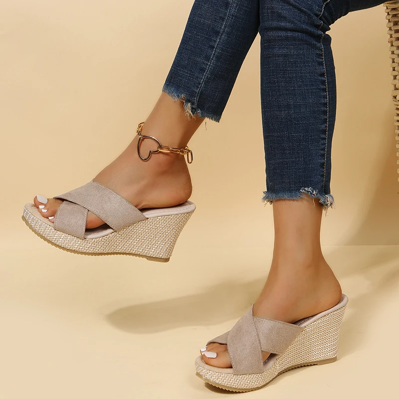 Sandalias-de-cu-a-con-plataforma-para-mujer-zapatillas-informales-con-punta-abierta-chanclas-romanas-trenzadas.jpg_Q90.jpg__2_2bd3cda3-3ba9-4ce7-94ed-5b0163b46141.png