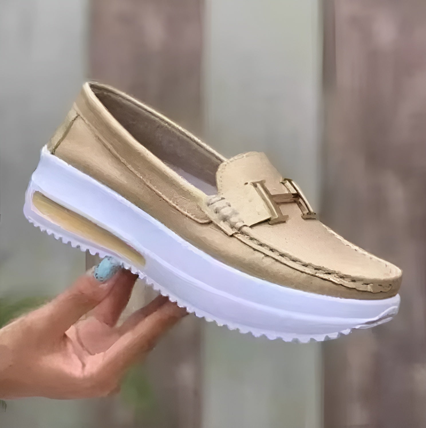 Modische Schuhe für schmerzfreies Gehen