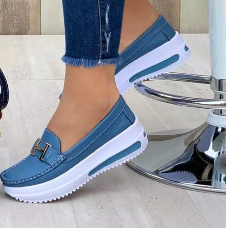 Modische Schuhe für schmerzfreies Gehen