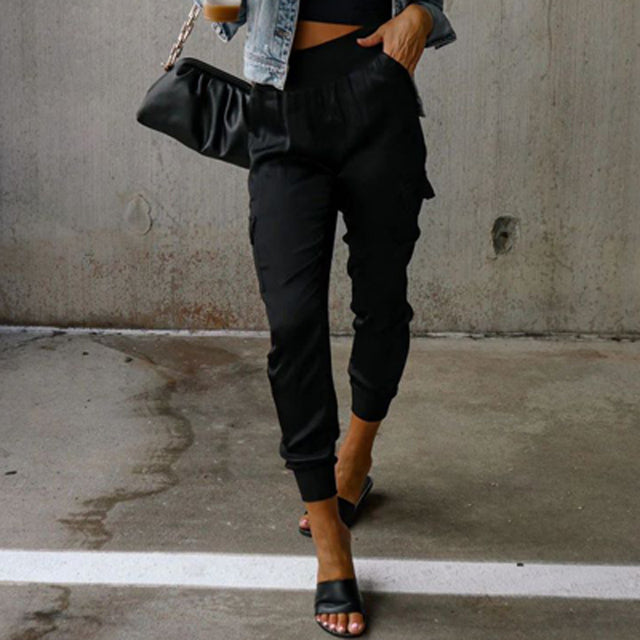 Elegante Cargohose mit Satin-Schimmer