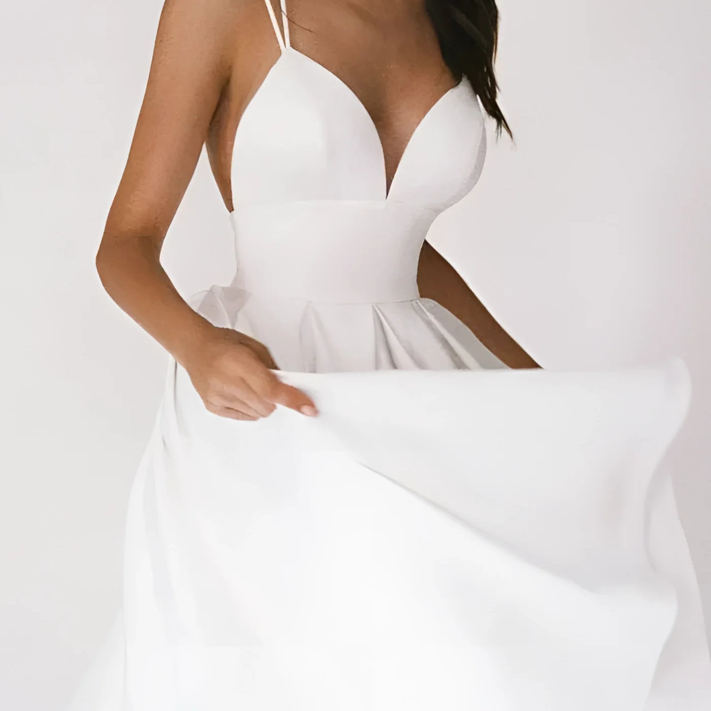 Tavendia_elegantes_weisses_midi_kleid_mi_63558869.webp