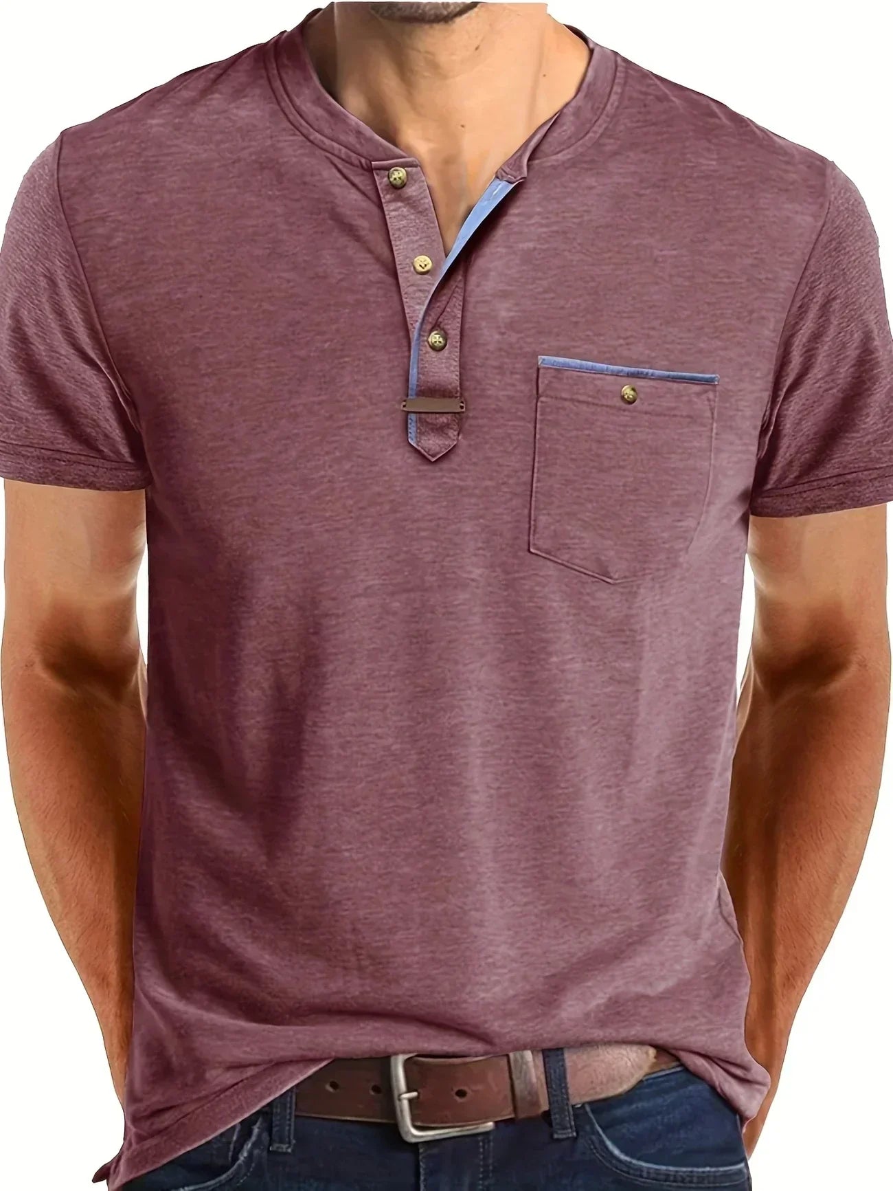 Lässiges T-Shirt mit Brusttasche