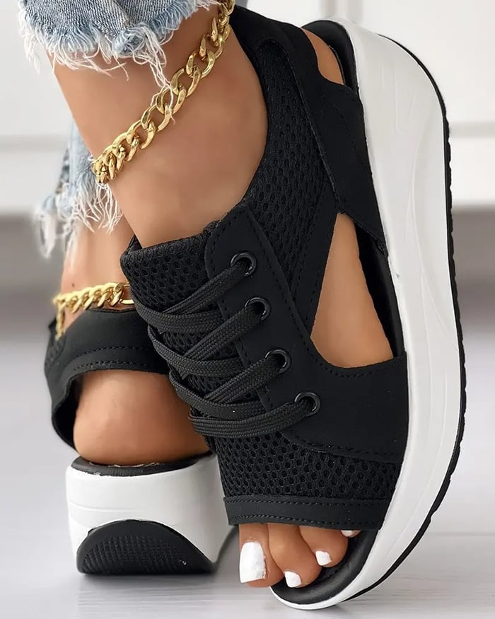 Kontrastfarbene Muffin Sandalen