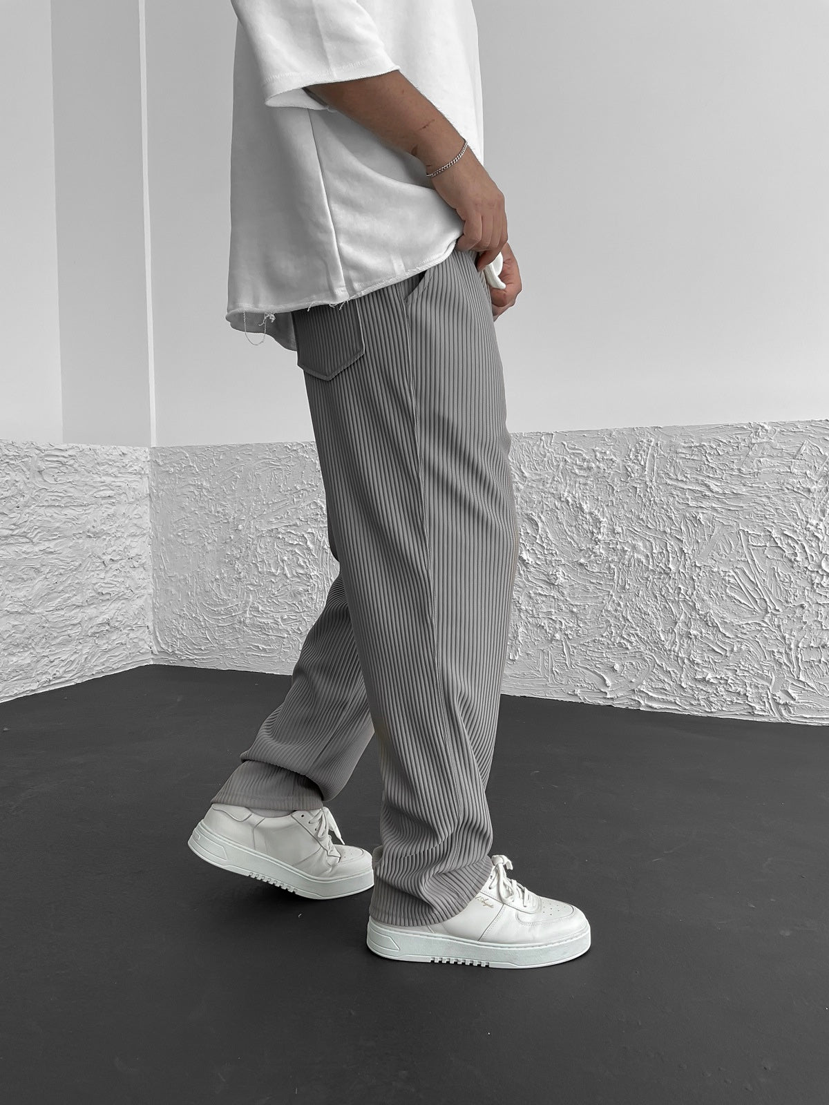 Moderne gerippte Hose