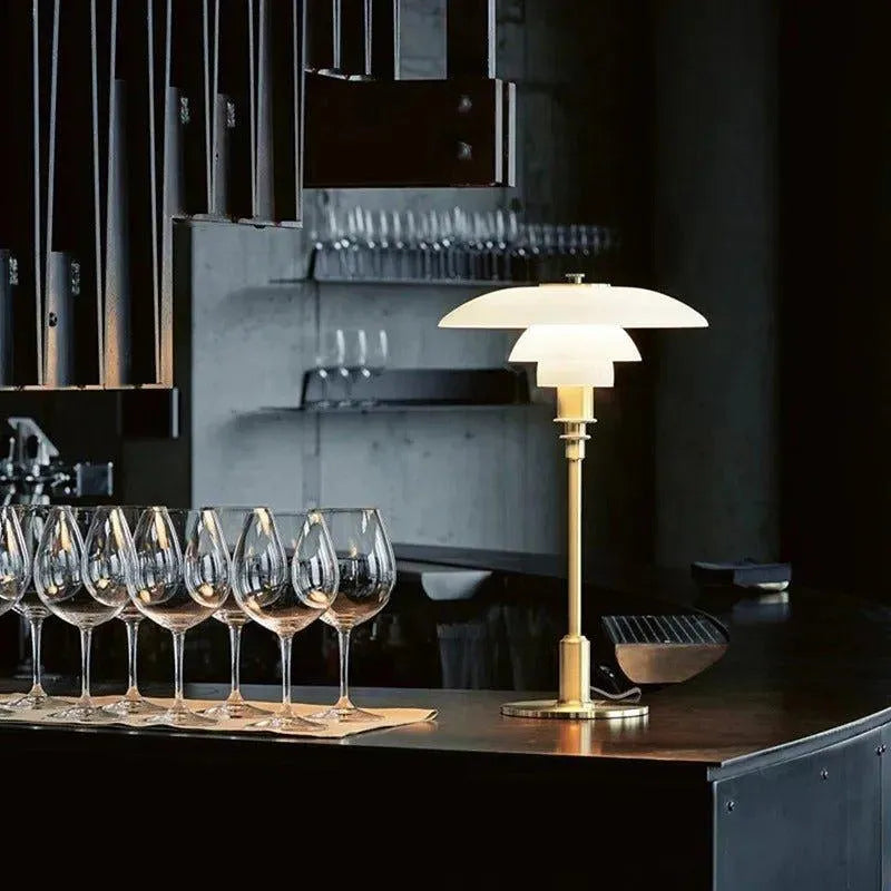 Vikae Designer-Tischlampe