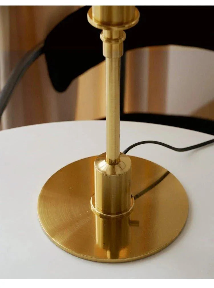 Vikae Designer-Tischlampe