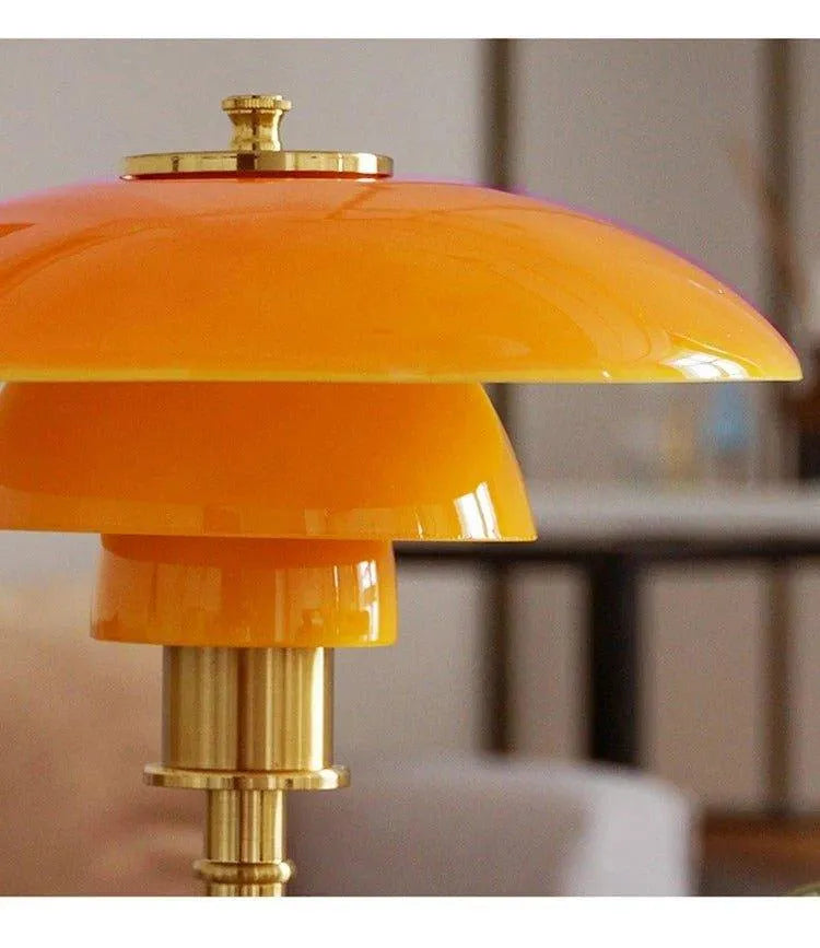 Vikae Designer-Tischlampe