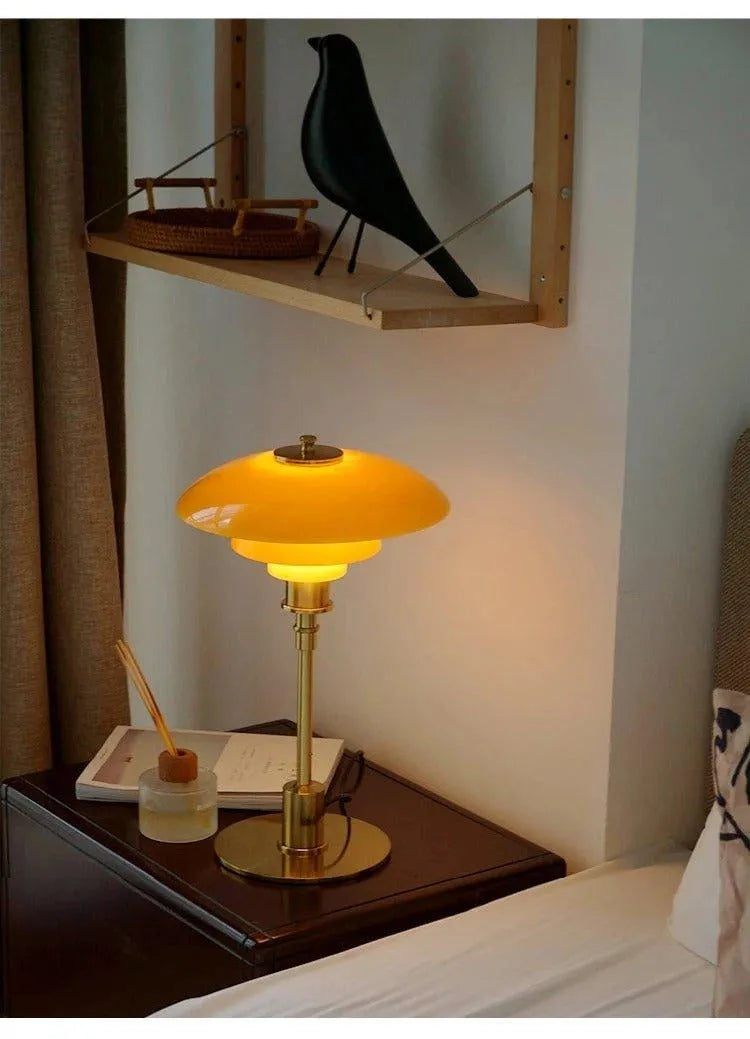 Vikae Designer-Tischlampe