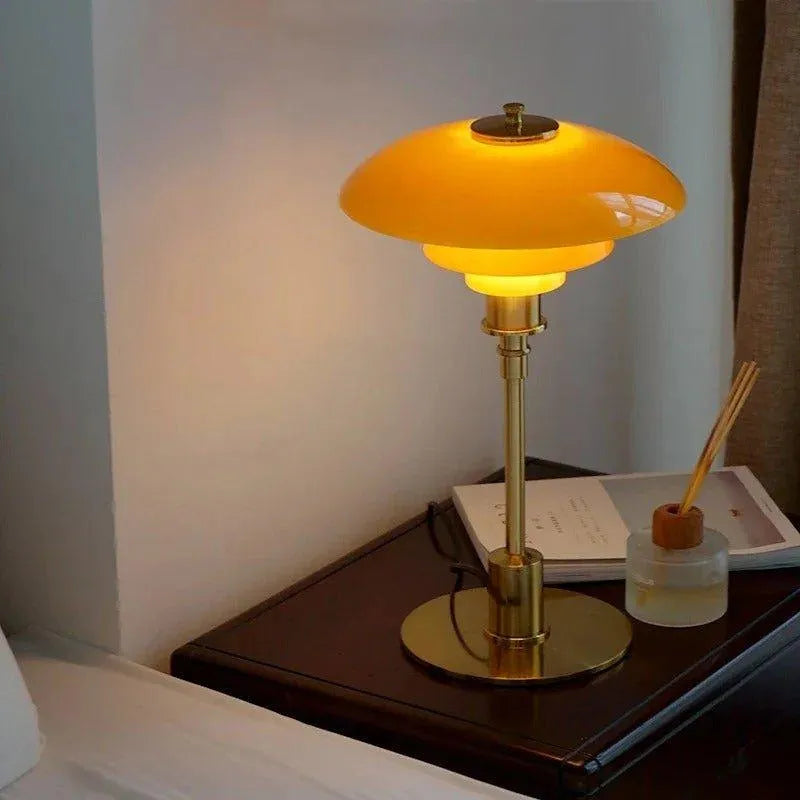 Vikae Designer-Tischlampe