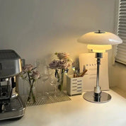Vikae Designer-Tischlampe