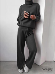 Zweiteiliges Pullover und Hosen Set